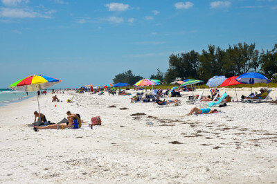 image people on Holmes beach